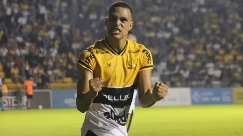 Foto: Celso da Luz/ Criciúma E. C. - Lohan marcou três gols na Série B.