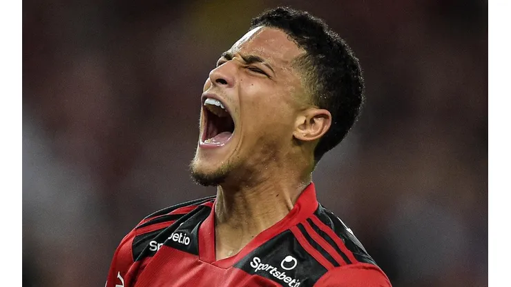 Foto: Thiago Ribeiro/AGIF - João Gomes foi punido e não vai participar do 2º jogo.