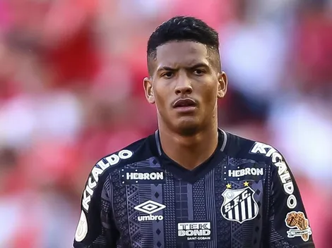 Parça de Ângelo recebe proposta de rival e fica a um passo de deixar o Santos