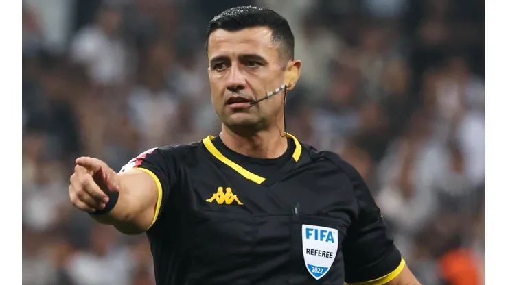 Foto: Marcello Zambrana/AGIF - Bráulio foi extremamente criticado pelos dois times.