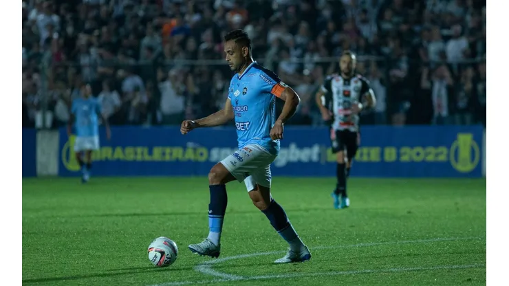 Foto: Joao Vitor Rezende Borba/AGIF - Werley segue lesionado no CSA