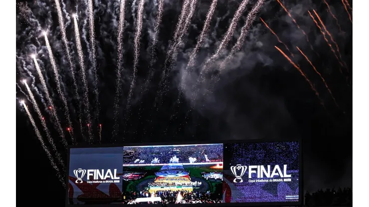 Marcello Zambrana/AGIF/ Copa do Brasil: Fiel comparece em peso e bate recorde na Neo Química Arena no primeiro duelo da final.