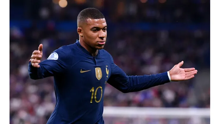 Getty Images/Aurelien Meunier - Mbappé acumula problemas no vestiário do PSG
