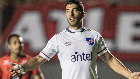 Foto: Heber Gomes/AGIF - Suárez foi reserva nos dois jogos contra o Dragão em 2022.