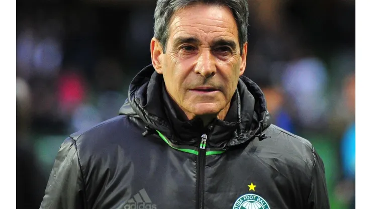 Jason Silva/AGIF - Paulo César Carpegiani comandou o Coritiba pela última vez em 2017