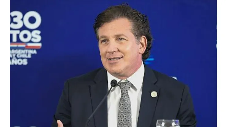Foto: Sandro Pereyra/Getty Images - O presidente da Conmebol, Alejandro Domínguez, quer ver a Copa do Mundo de 2030 na América do Sul
