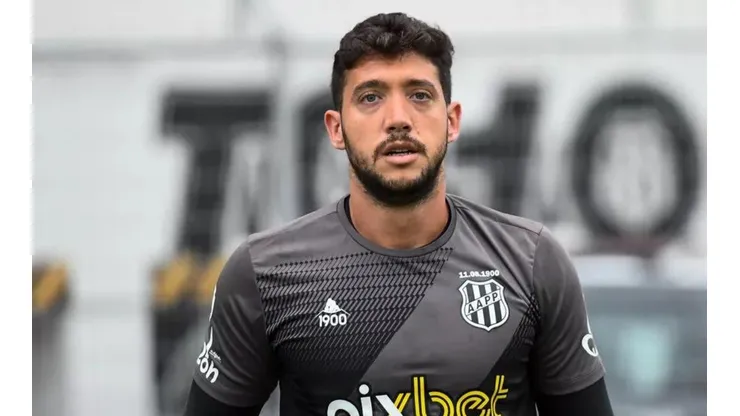 Foto: Álvaro Jr./PontePress - Caíque foi revelado pelo Corinthians e pouco atuou por lá.