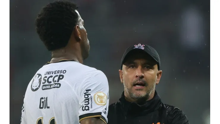 - Vítor Pereira