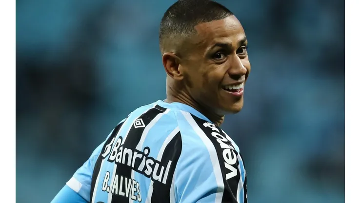 Foto: Pedro H. Tesch/AGIF - Bruno Alves: vive boa temporada com a camisa do Grêmio