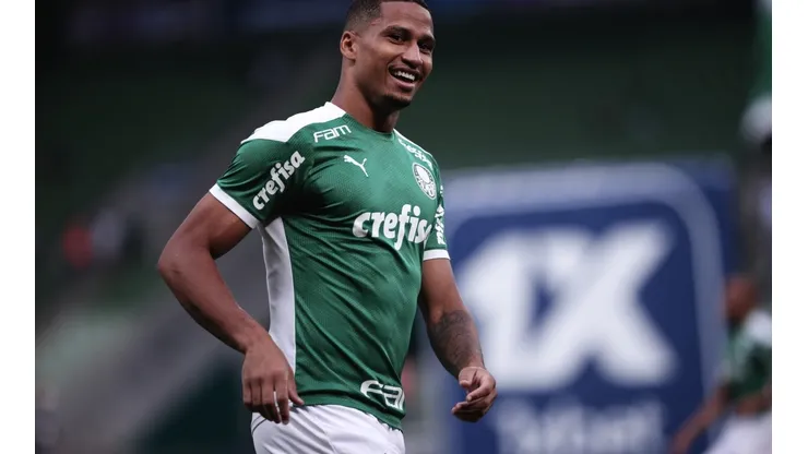 Agif/Ettore Chiereguini - Murilo faz lance de craque fora de campo no Palmeiras