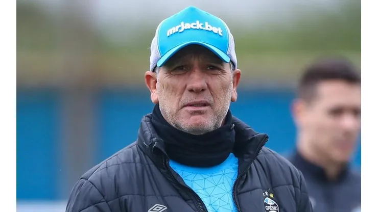 Renato Gaúcho perde a paciência e age nos bastidores buscando evolução da equipe