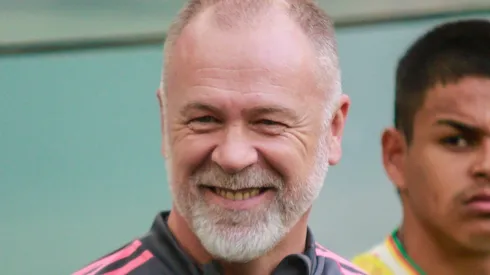 Mano Menezes quer titular do Coritiba (Foto: Gabriel Machado/AGIF)