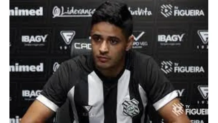 Foto: Reprodução/ Vídeo/ Léo, Andrew e + 2; Júnior Rocha segue com desfalques para o duelo contra o Joinville pela Copa Santa Catarina.