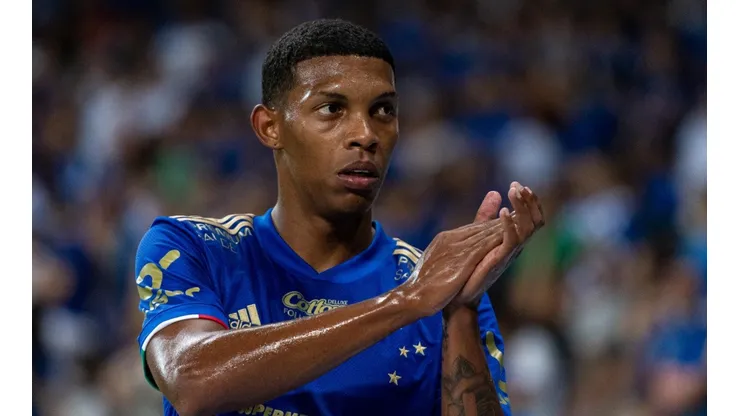 Foto: Alessandra Torres/AGIF - Vitor Leque: jovem é um dos jogadores que voltam ao Cruzeiro