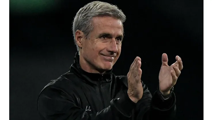 Foto: Thiago Ribeiro/AGIF - Luís Castro: técnico está satisfeito com contratação do Botafogo