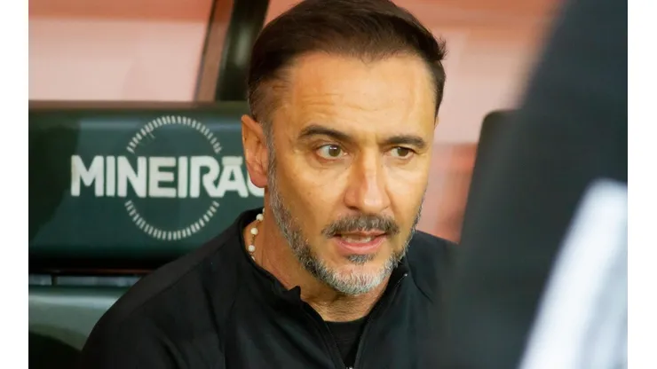 Fernando Moreno/AGIF - Vítor Pereira terá de tomar decisão sobre goleiro do Corinthians