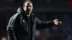 Marcello Zambrana/AGIF/ "Cala a boca"; "pipoqueiro"; Torcida do São Paulo se irrita com declaração de titular de Ceni após derrota.