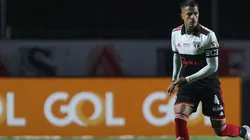 Marcello Zambrana/AGIF/ Sem Diego Costa na zaga, Ceni opta por Léo e +1 para enfrentar o Botafogo.