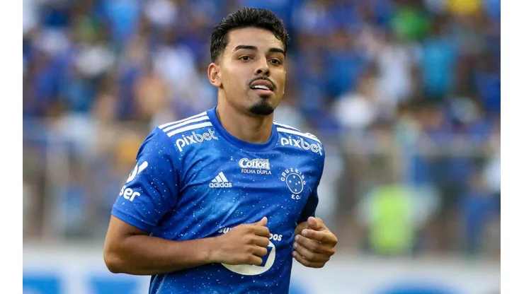 Foto: Fernando Moreno/AGIF - Matheus Bidu tem permanência improvável no Cruzeiro