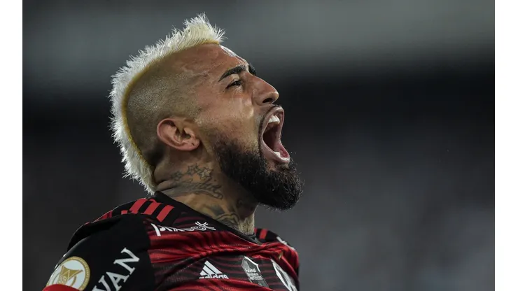 Foto: Thiago Ribeiro/AGIF - Flamengo quer fechar com parça para Vidal