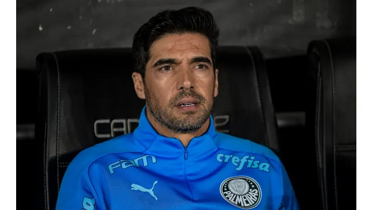 Thiago Ribeiro/AGIF - Abel é exaltado por escolhas no Palmeiras