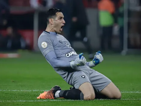 "Chegou ao número de..."; Gatito 'supera' Joel Carli e alcança marca expressiva com a camisa do Glorioso