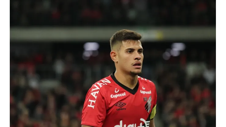 João Vitor Rezende Borba/AGIF - Bruno Guimarães expõe ex-técnico do Athletico