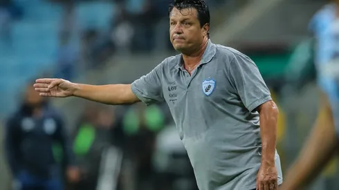 Foto: Pedro H. Tesch – Adilson Batista falou sobre chance de acesso do Londrina