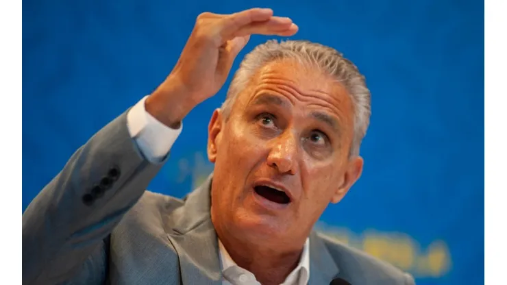 Allan Carvalho/AGIF - Tite em entrevista coletiva.