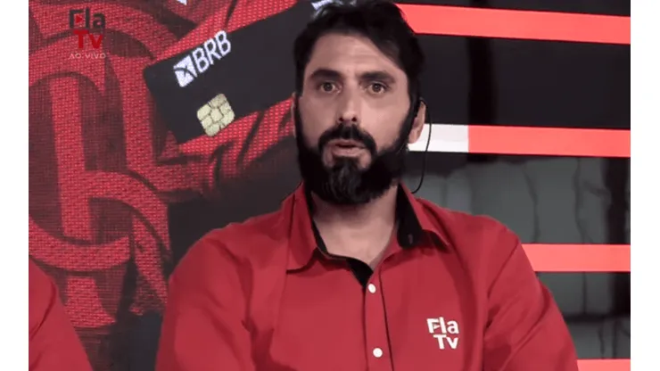 Foto: Reprodução/FLATV - Athirson refletiu sobre sua época e como estrelas do Fla atual já "teriam sido demitidos"