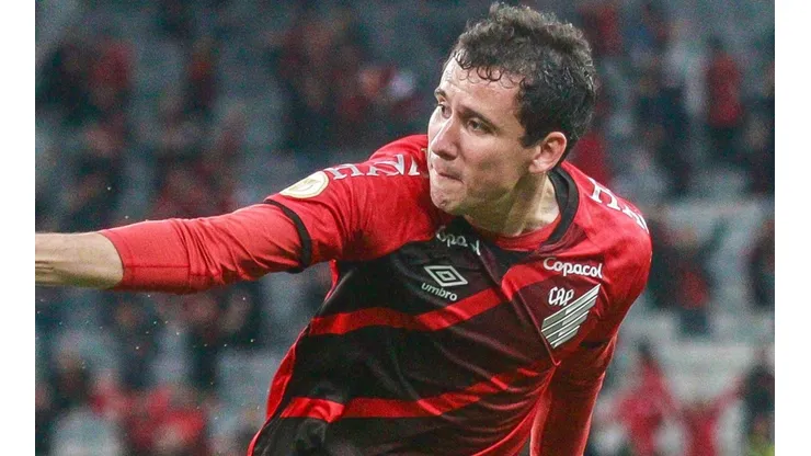 Foto: Gabriel Machado/AGIF - Pablo: atacante voltou a marcar com a camisa do Athletico