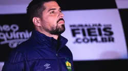 Foto: Ettore Chiereguini/AGIF - António Oliveira tem problemas para enfrentar o Flamengo