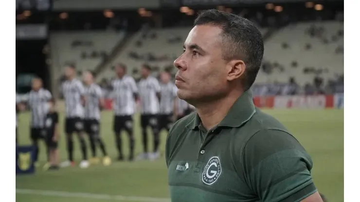 Foto: Fernando Lima/GEC/ "É complicado manter"; Jair Ventura é sincero sobre jejum do Goiás no Brasileirão.