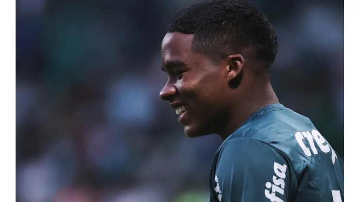 Endrick ainda não fez sua estreia com a camisa do Palmeiras (Foto: Ettore Chiereguini/AGIF)
