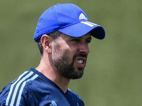 Pezzolano dá aval e diretoria do Cruzeiro renova com meia para 2023