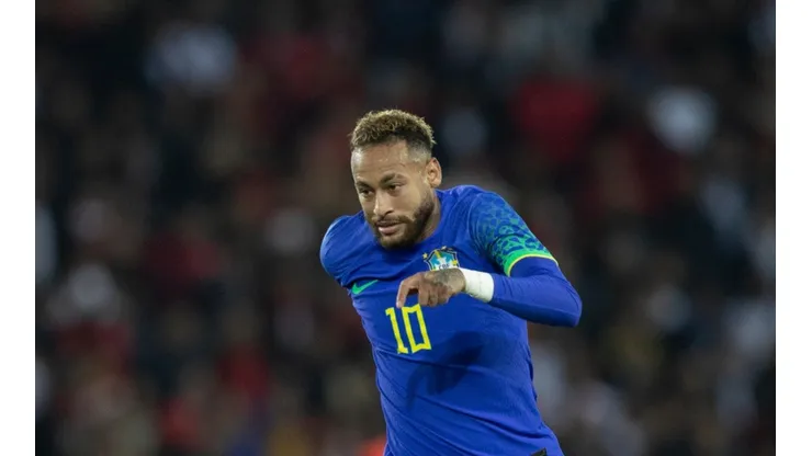 Flickr Oficial do time: Lucas Figueiredo/Flickr Oficial CBF - Neymar vê colega de Paris furioso