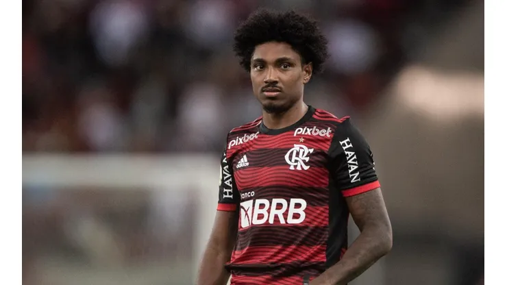 Thiago Ribeiro/AGIF. Vitinho tinha uma relação complicada com a torcida do Flamengo