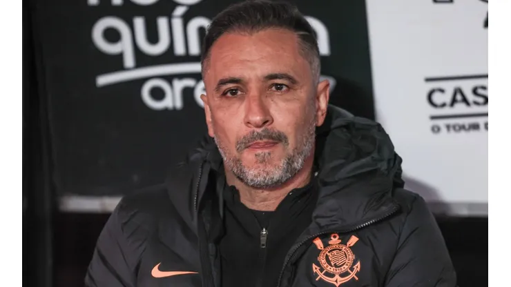 Marcello Zambrana/AGIF - Corinthians de Vítor Pereira é criticado após empate