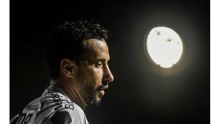 Foto: Thiago Ribeiro/AGIF - Nenê foi cobrado pela torcida vascaína