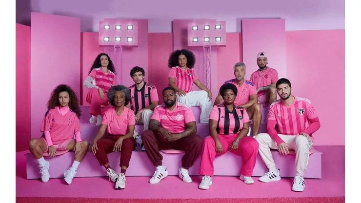 Foto: Divulgação/ Adidas - Camisas na campanha Outubro Rosa da Adidas