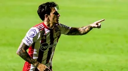 Foto: Rafael Vieira/AGIF - Jean Carlos é o camisa 10 do Timbu na temporada.