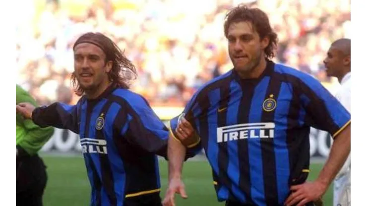Foto: Grazia Neri/Getty Images - Batistuta e Vieri foram vice-artilheiros da Copa de 1998, com cinco gols