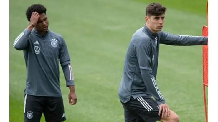 Foto: Andreas Schaad/Getty Images - Gnabry e Havertz são esperanças de gols da Alemanha