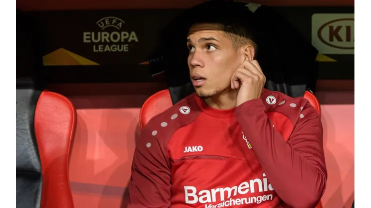 Foto: Jörg Schüler/Getty Images - Paulinho está em movimento de saída do Bayer Leverkusen e Galo aguarda