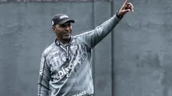 Foto: Ivan Storti/Santos FC/Divulgação - Orlando Ribeiro: técnico não vem utilizando dupla de gringos