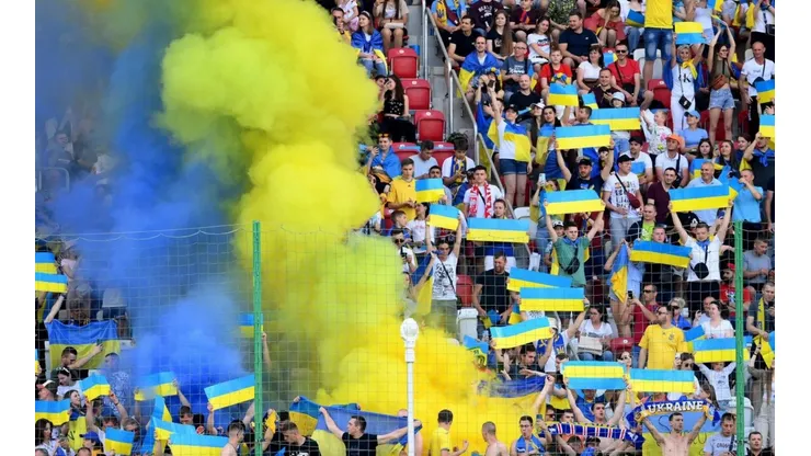 Adam Nurkiewicz/Getty Images - Torcedores ucranianos