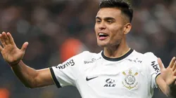 Foto: Rodrigo Coca/Ag. Corinthians - Fausto deu explicações após agitar a Fiel.