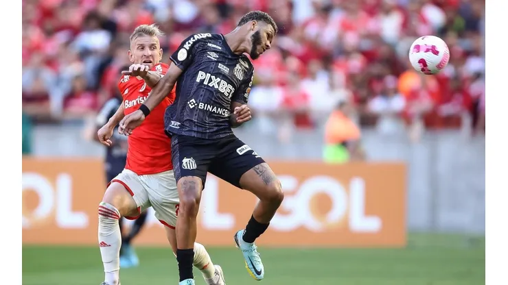 Pedro H. Tesch/AGIF - Nathan pelo Santos.