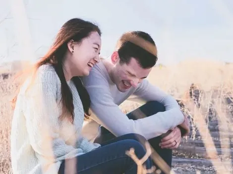 Risadas seriam uma forma de transmitir segurança e gerar laços