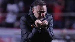 “Não falta alerta...” Vítor Pereira não ‘deixa barato’ e expõe fator que traz dor de cabeça no Corinthians